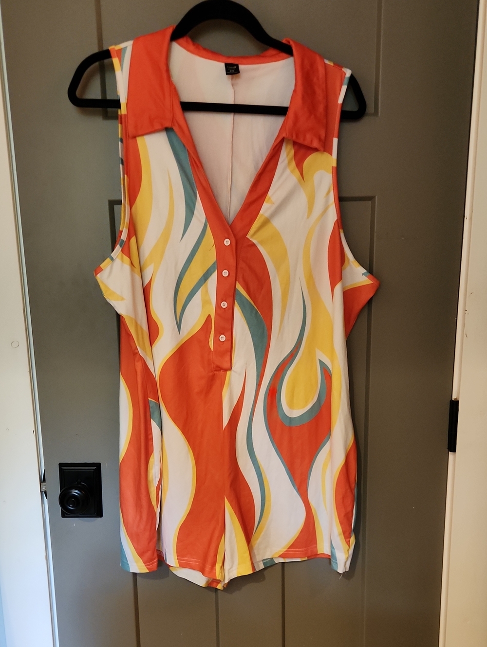 NEW SHEIN Orange Yellow Teal Swirl Collared Sleeveless Jumper